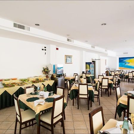 Hotel Belfiore Misano Adriatico Exterior photo