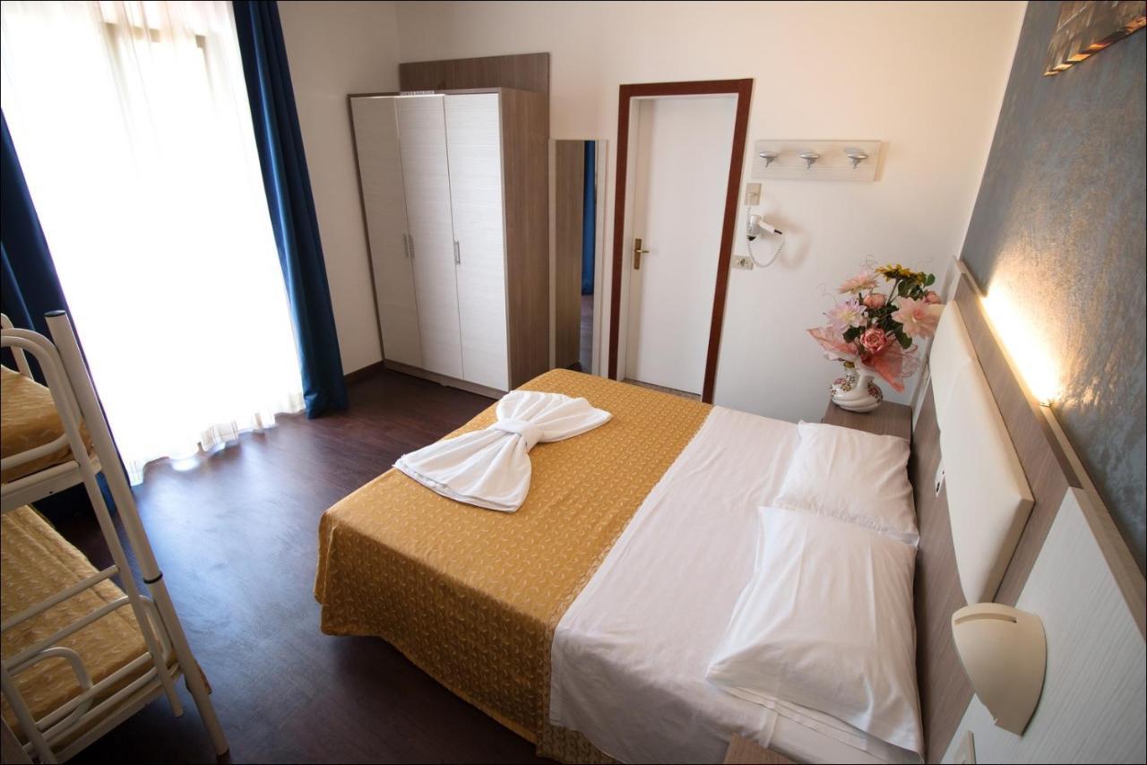 Hotel Belfiore Misano Adriatico Exterior photo